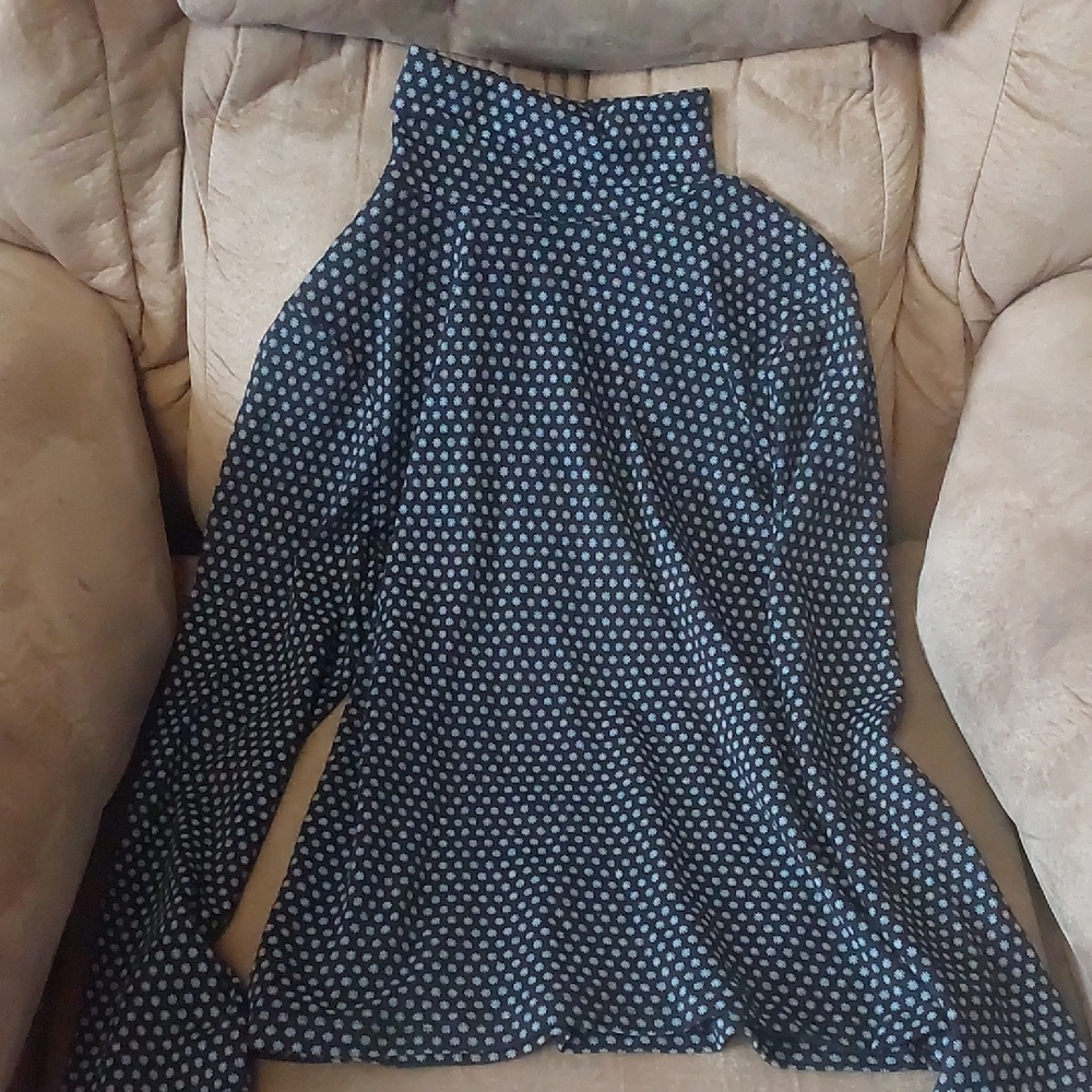 White Stag Black and White Patterned  Turtle Neck Top
